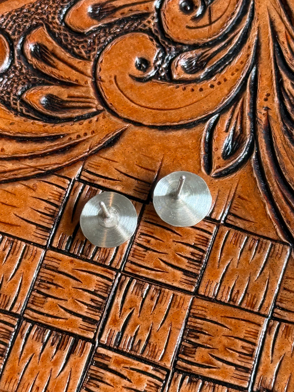 Native made sterling silver stud