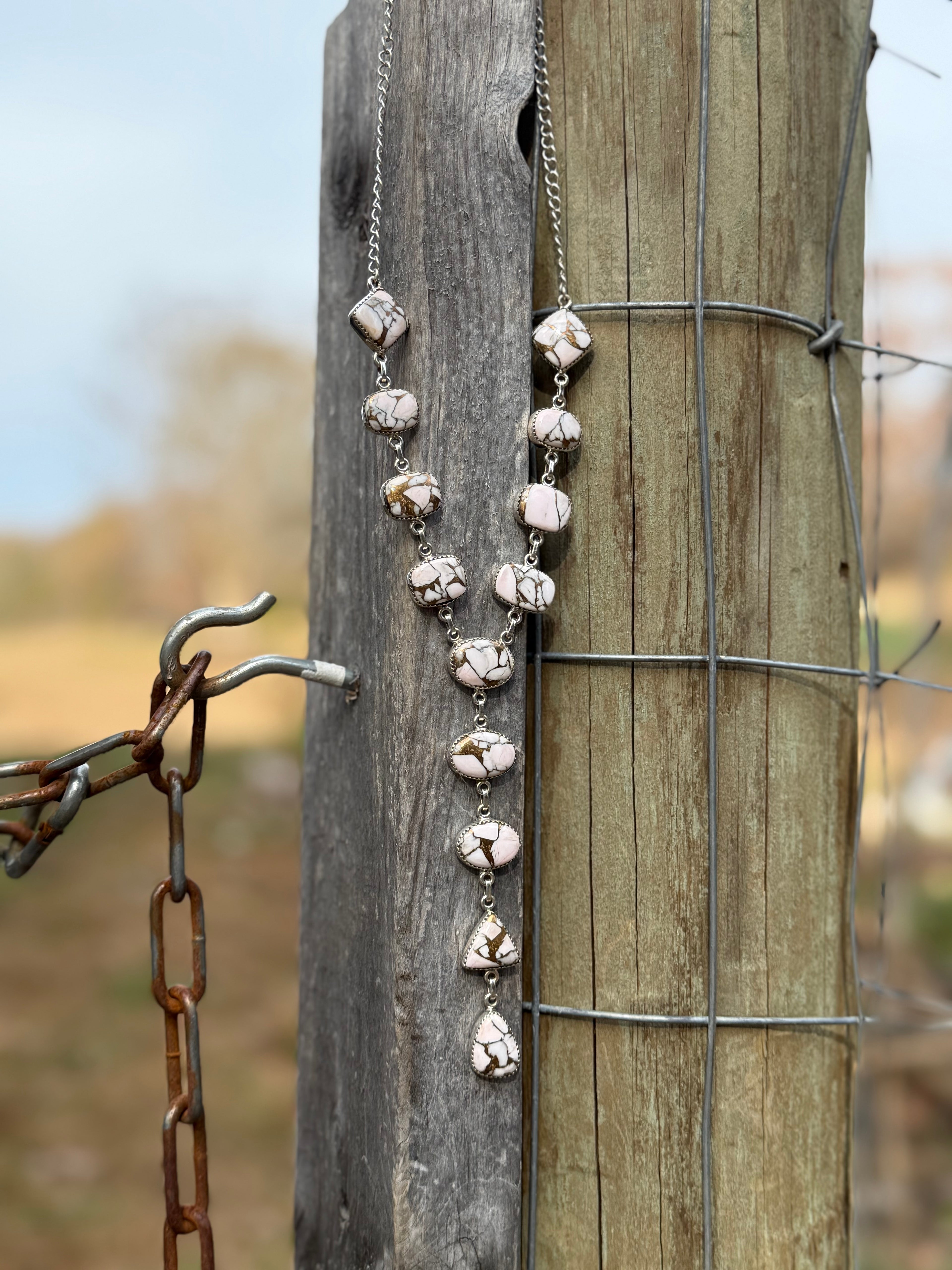Angel dahlia lariat