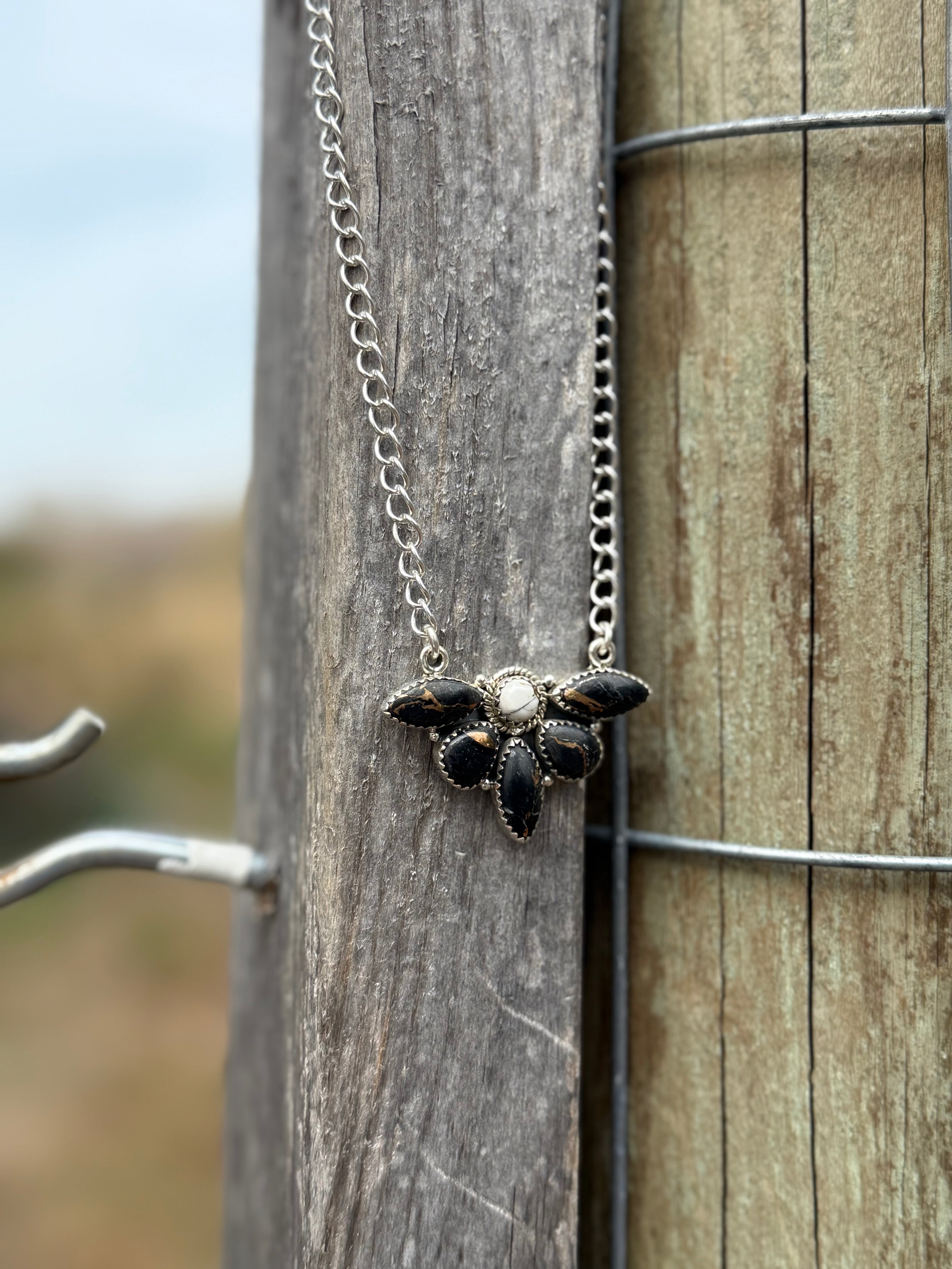 Adjustable necklace