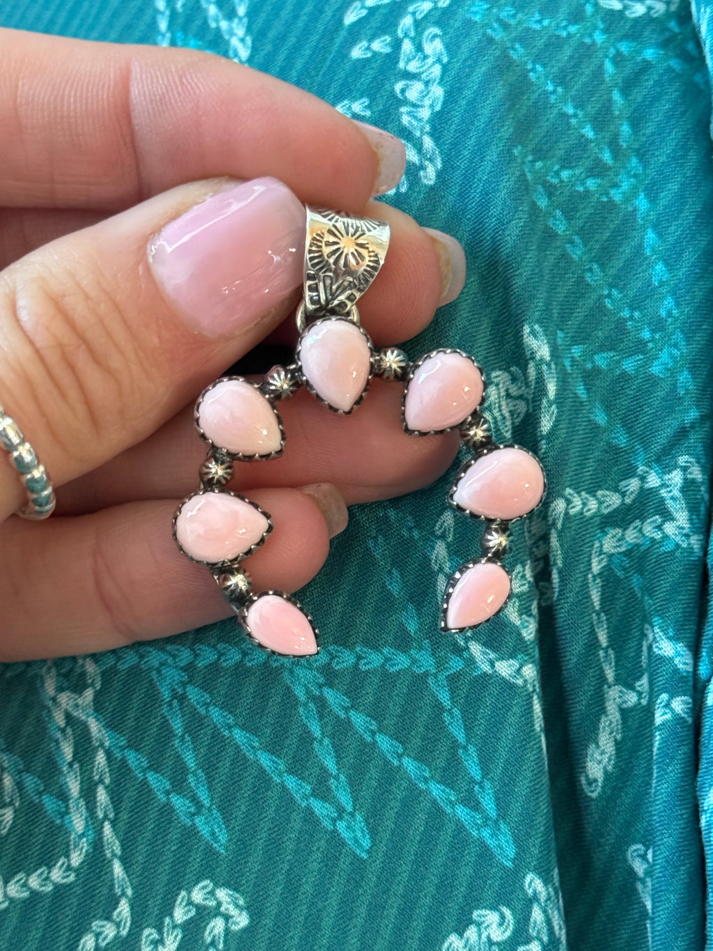 Pink conch naja pendant