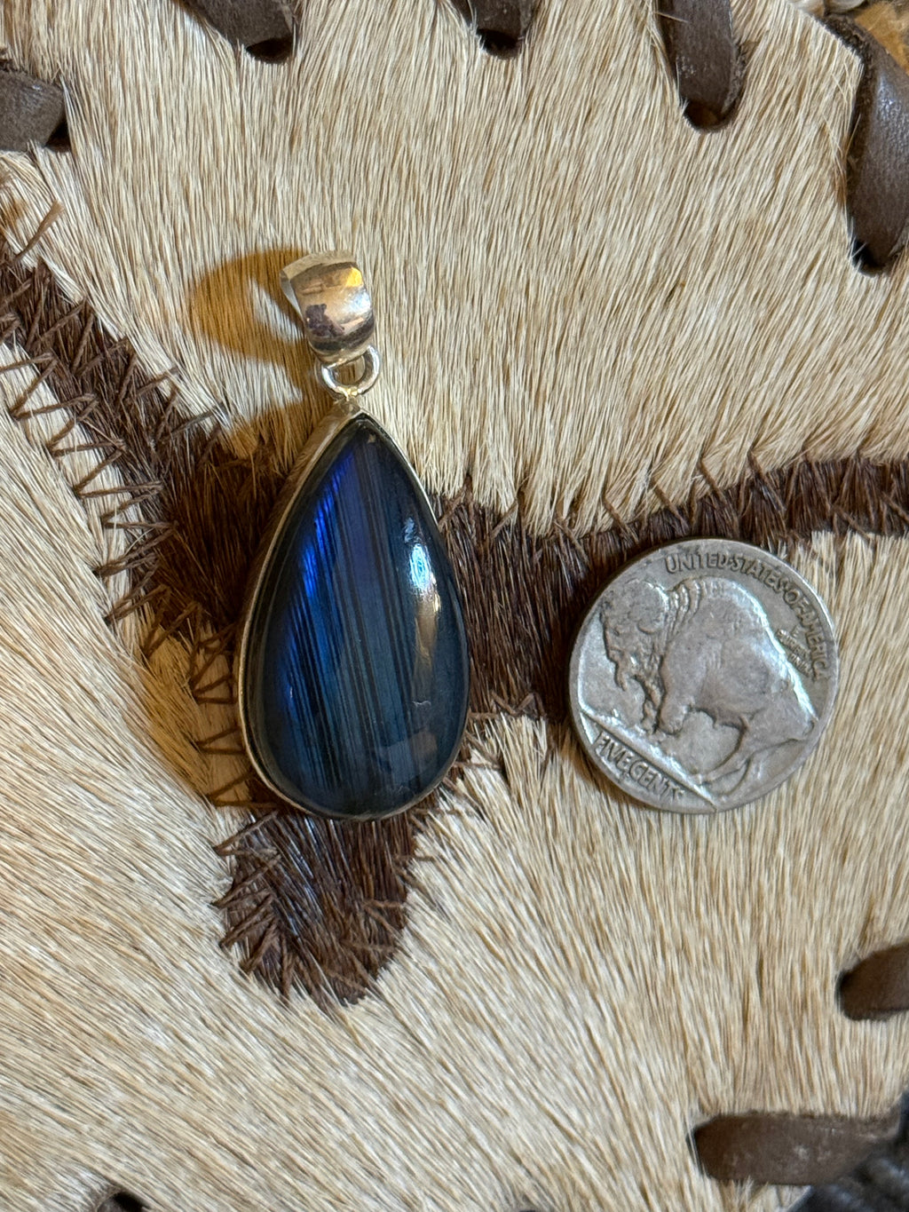 Labradorite pendant