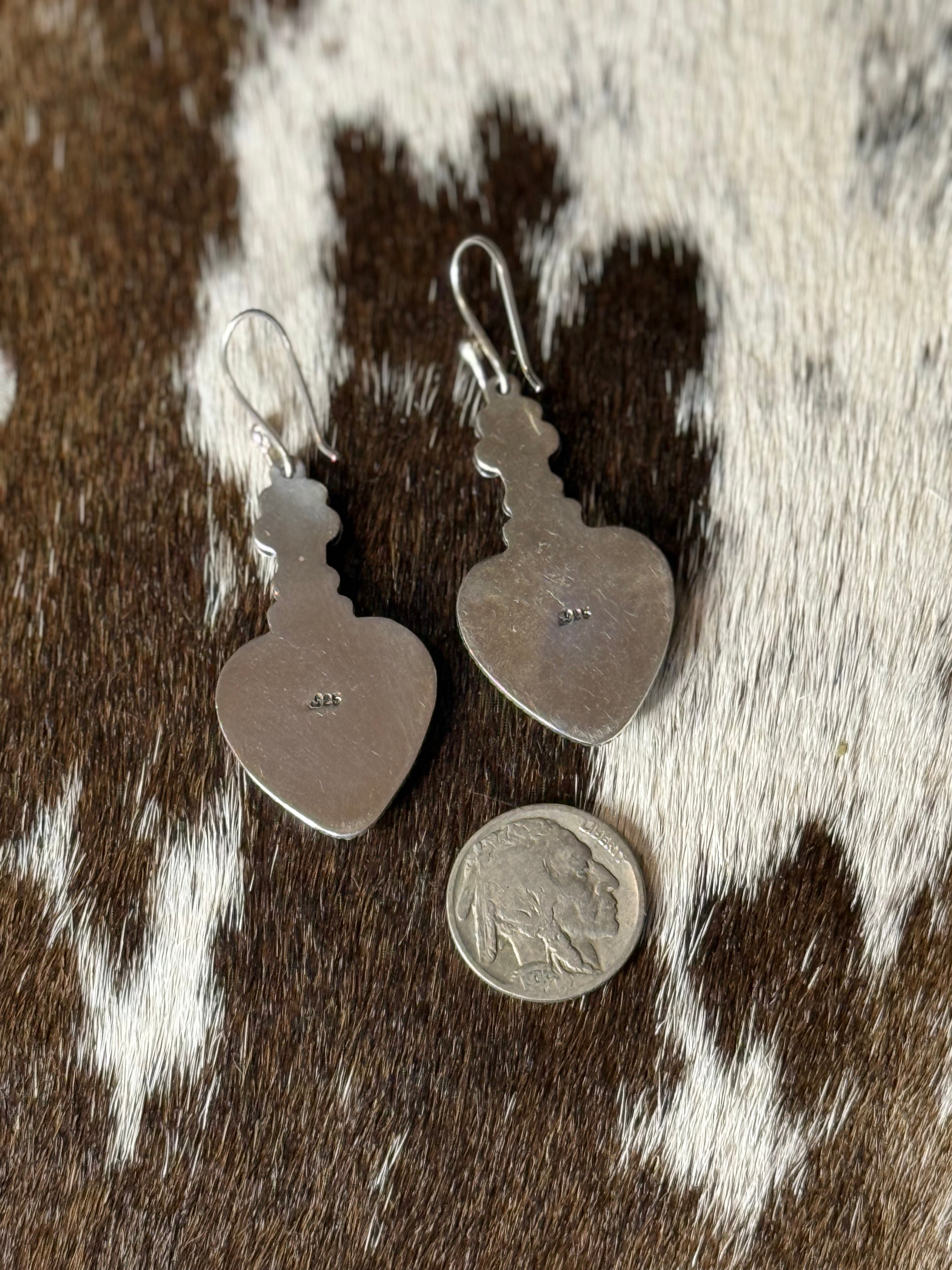 Heart & flower dangle earrings