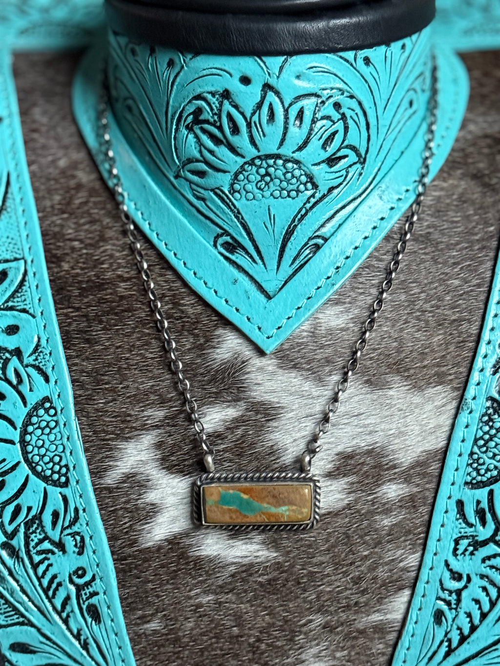Johnny Dixon royston ribbon bar necklace