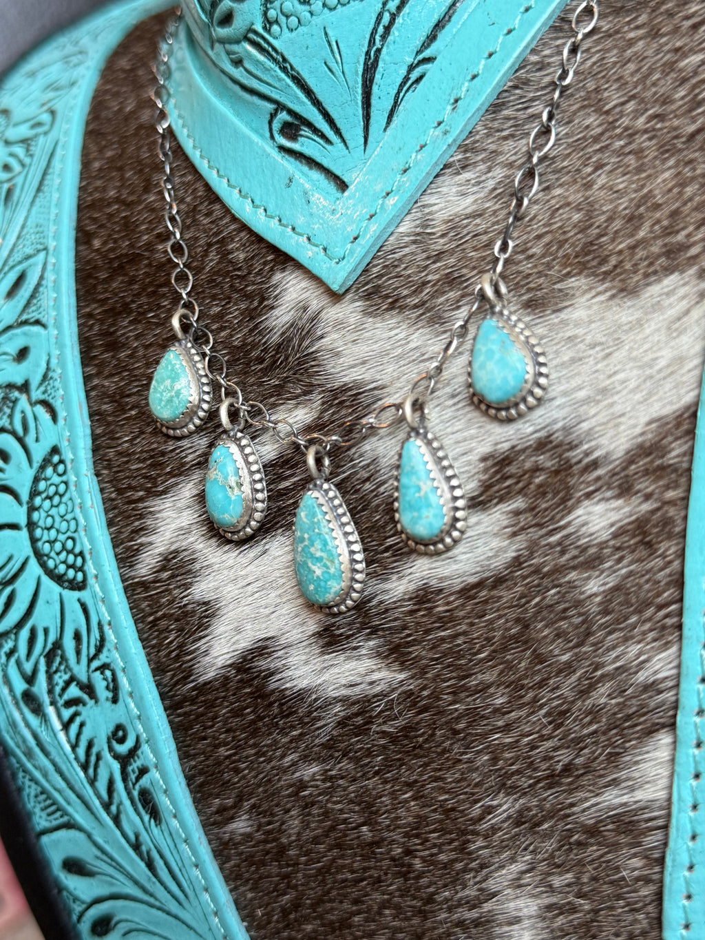 White water turquoise choker necklace
