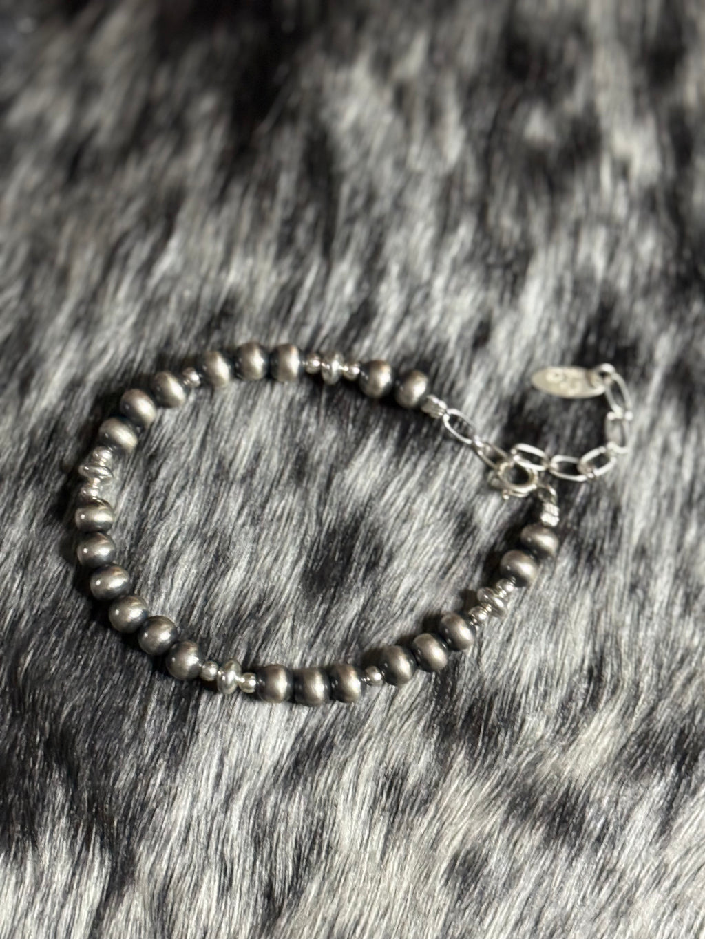 Navajo sterling silver pearl bracelet