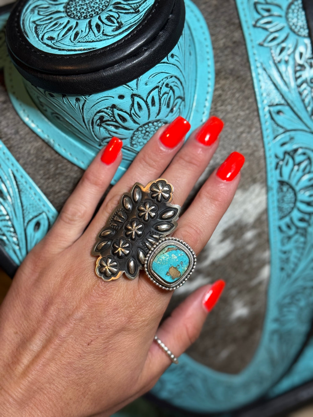 Navajo Scott Skeetz Kingman turquoise ring