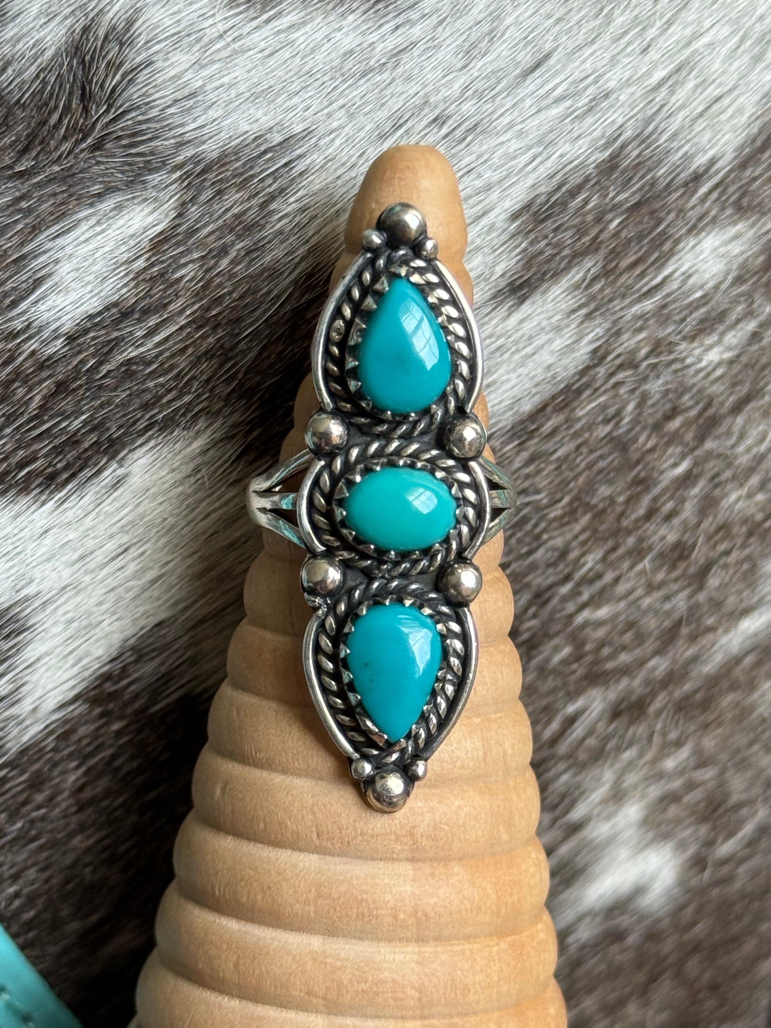 3 stone turquoise ring