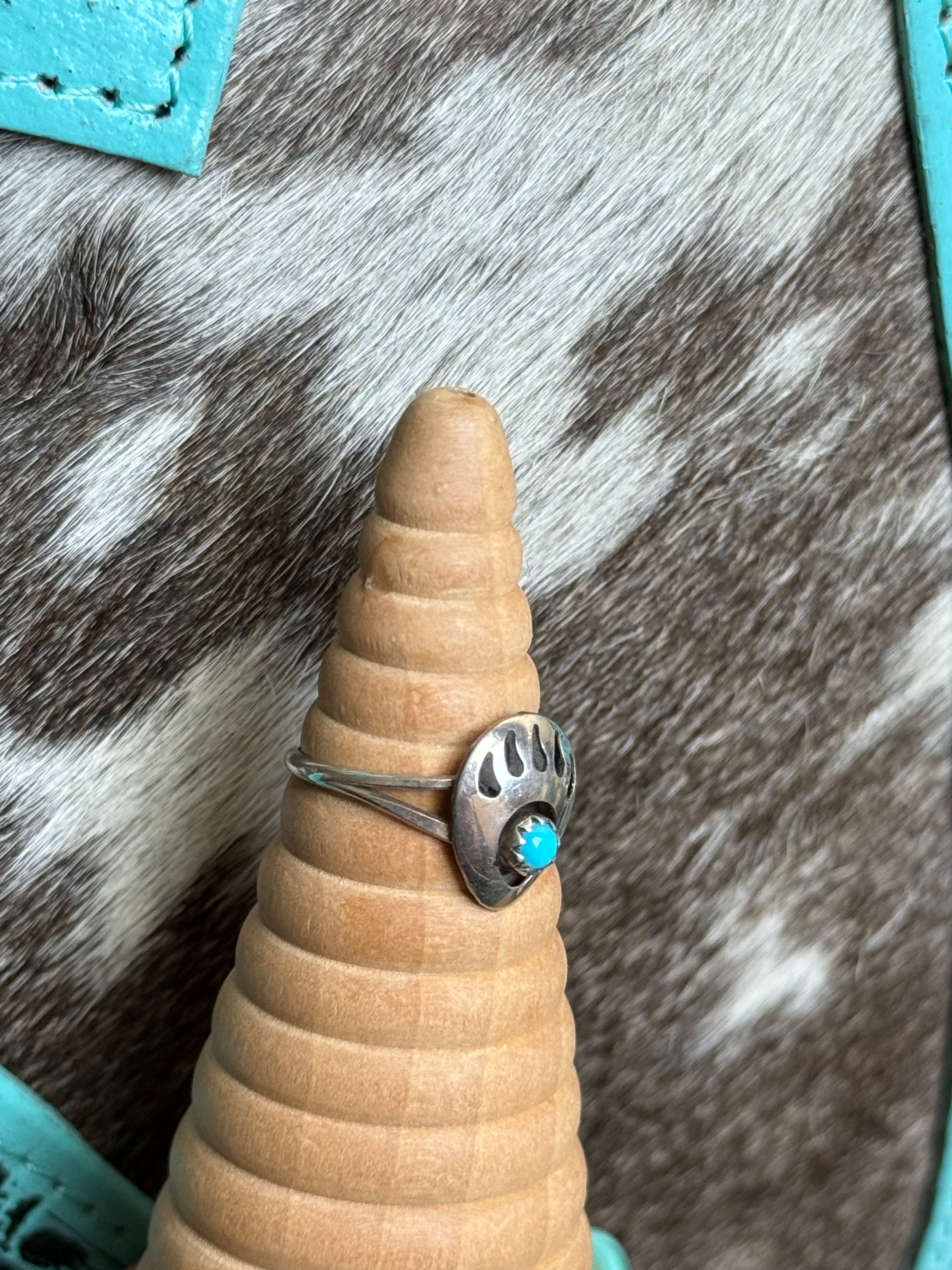 Native American turquoise bear paw ring