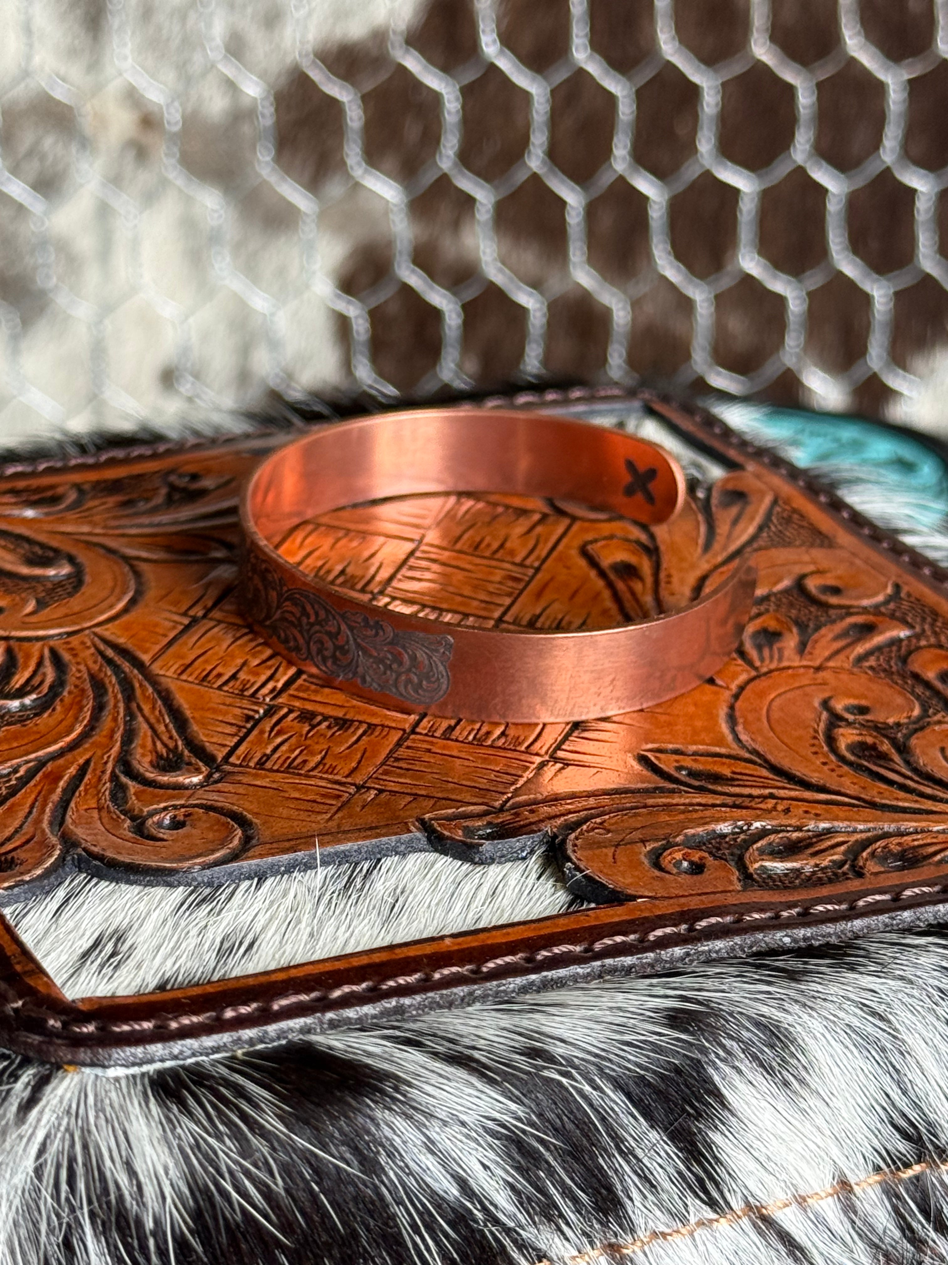 Chopper stacker cuff