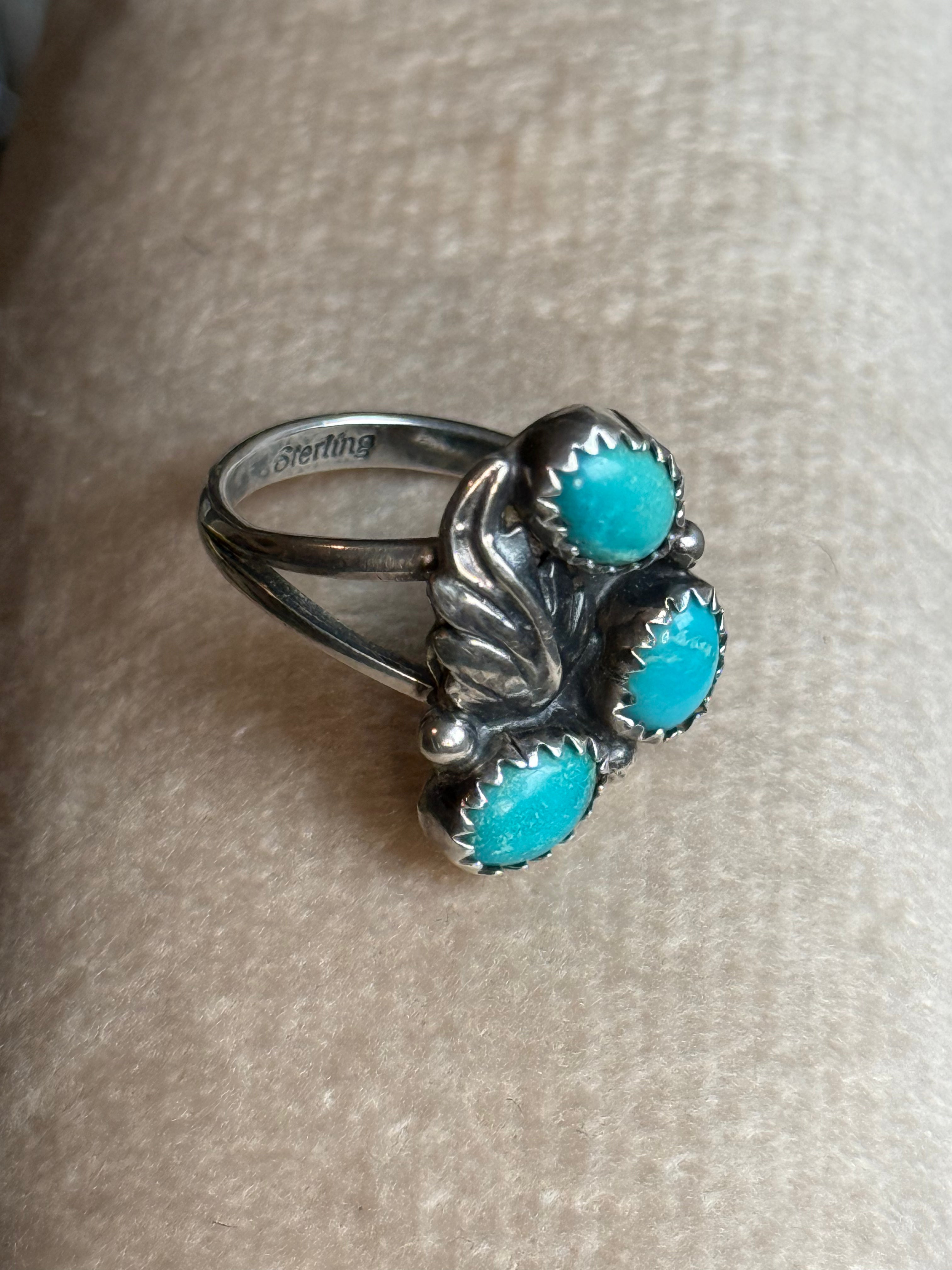 Vintage native made 3 stone turquoise ring