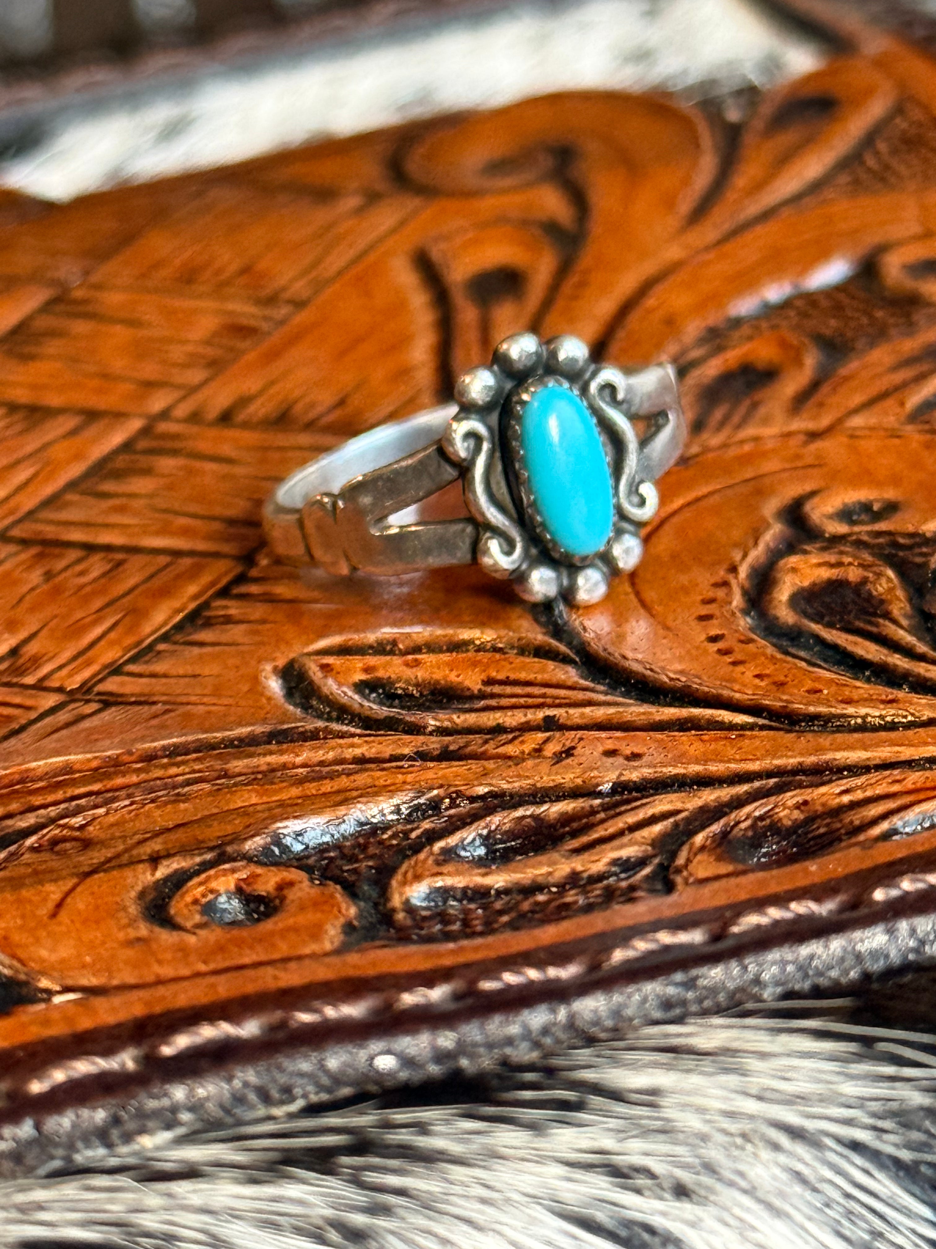 Vintage native turquoise ring