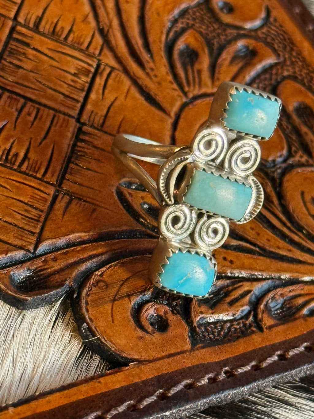 Turquoise 3 stone ring