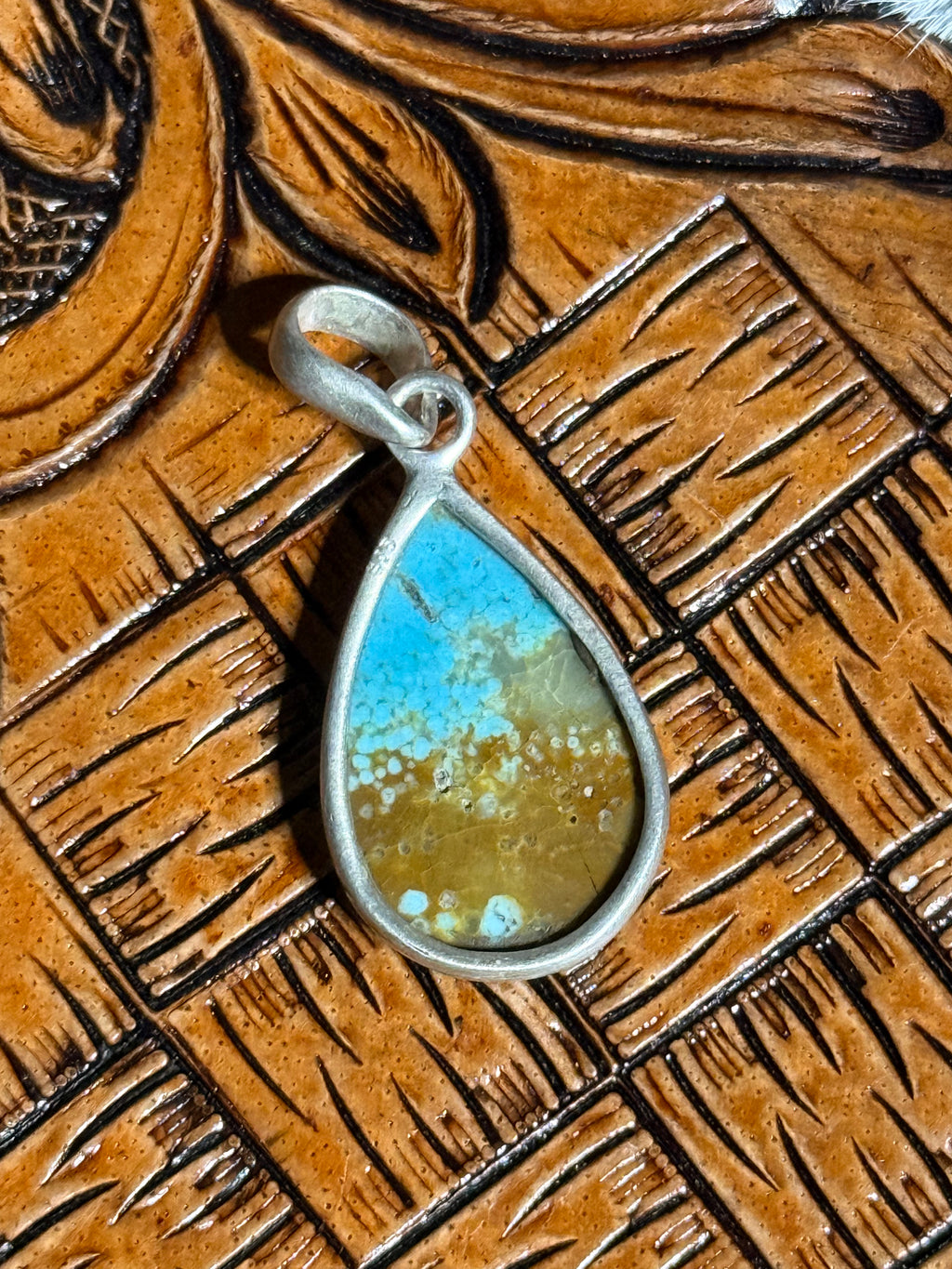 Mine 8 turquoise pendant