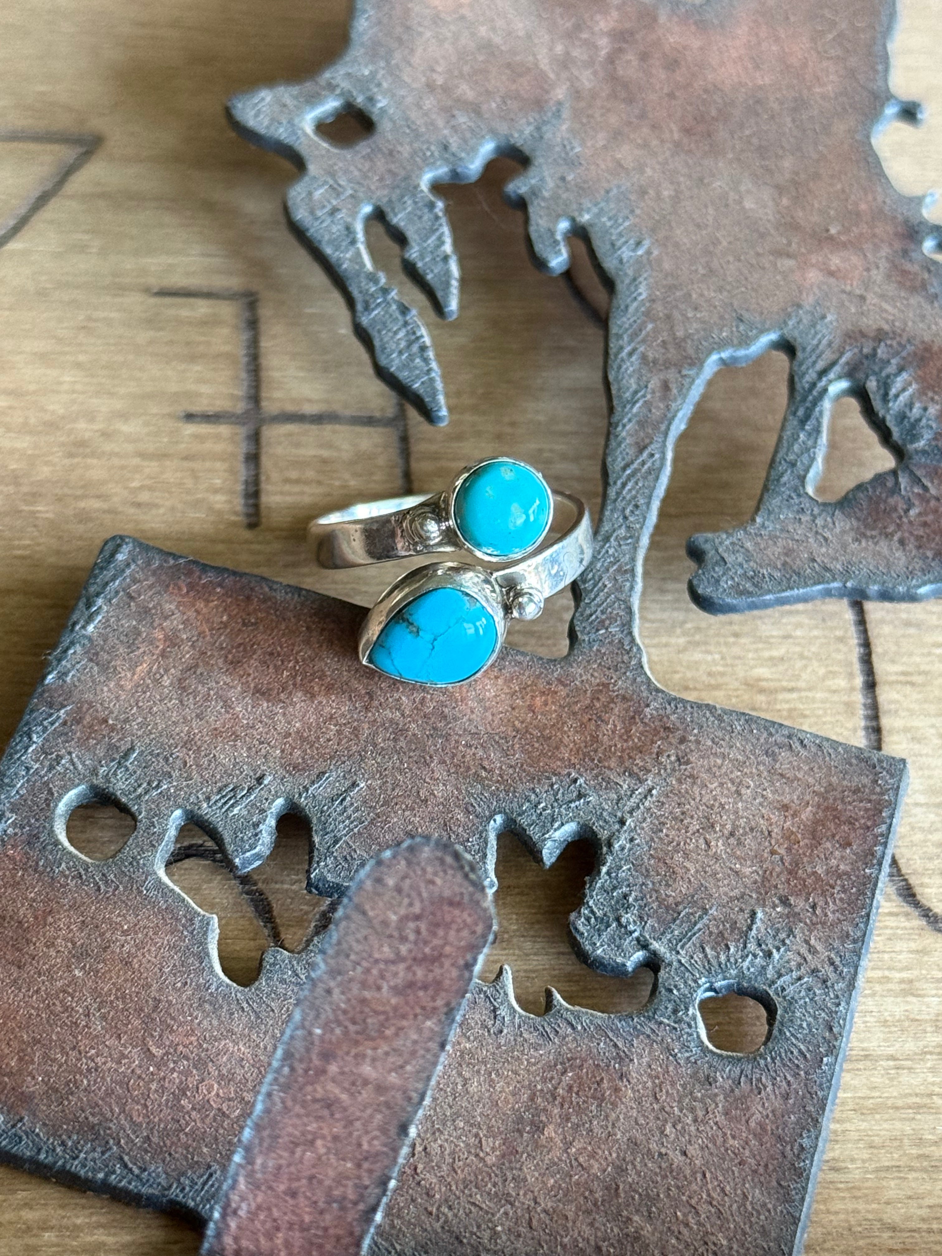 Turquoise bypass ring