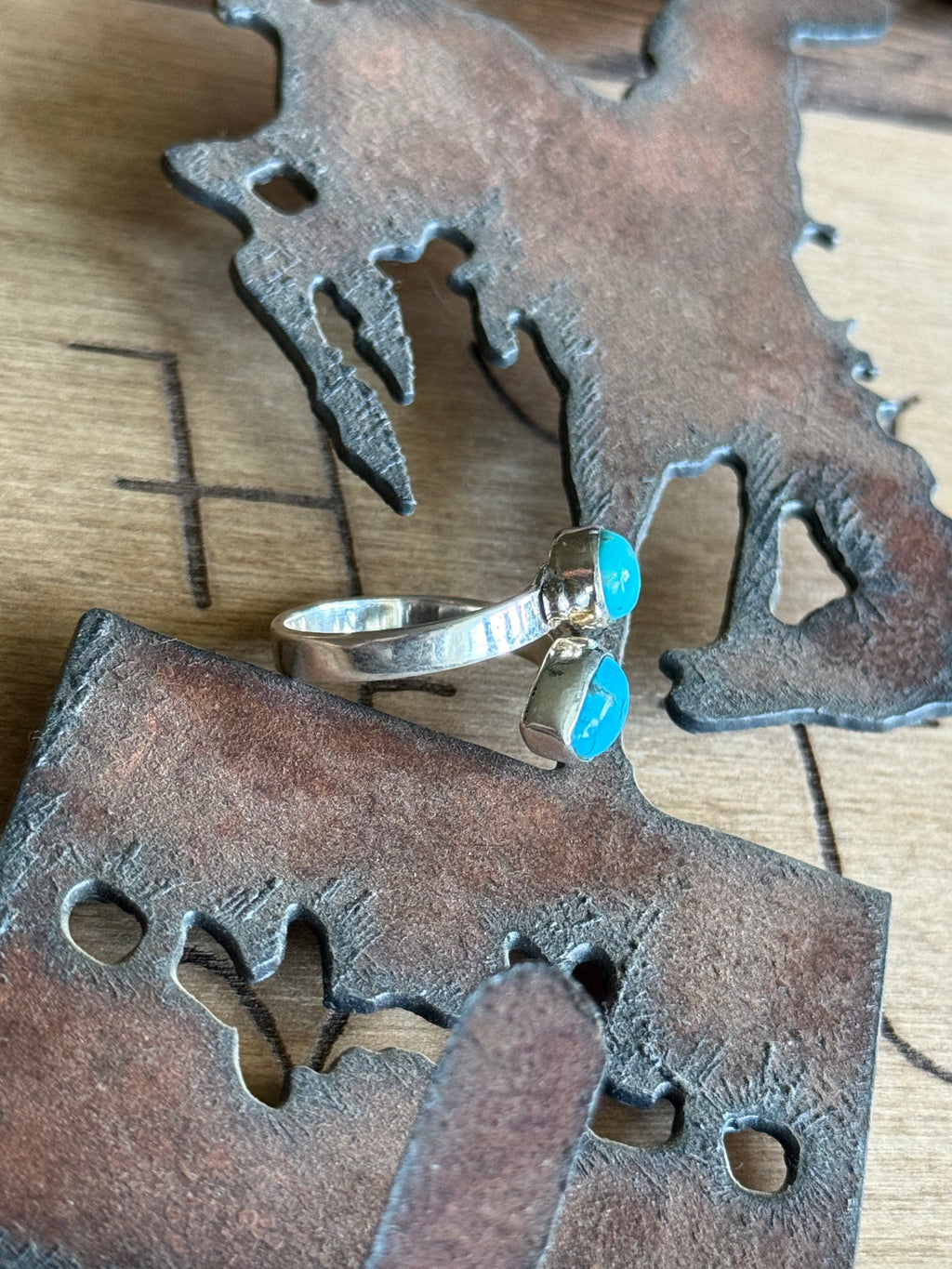 Turquoise bypass ring