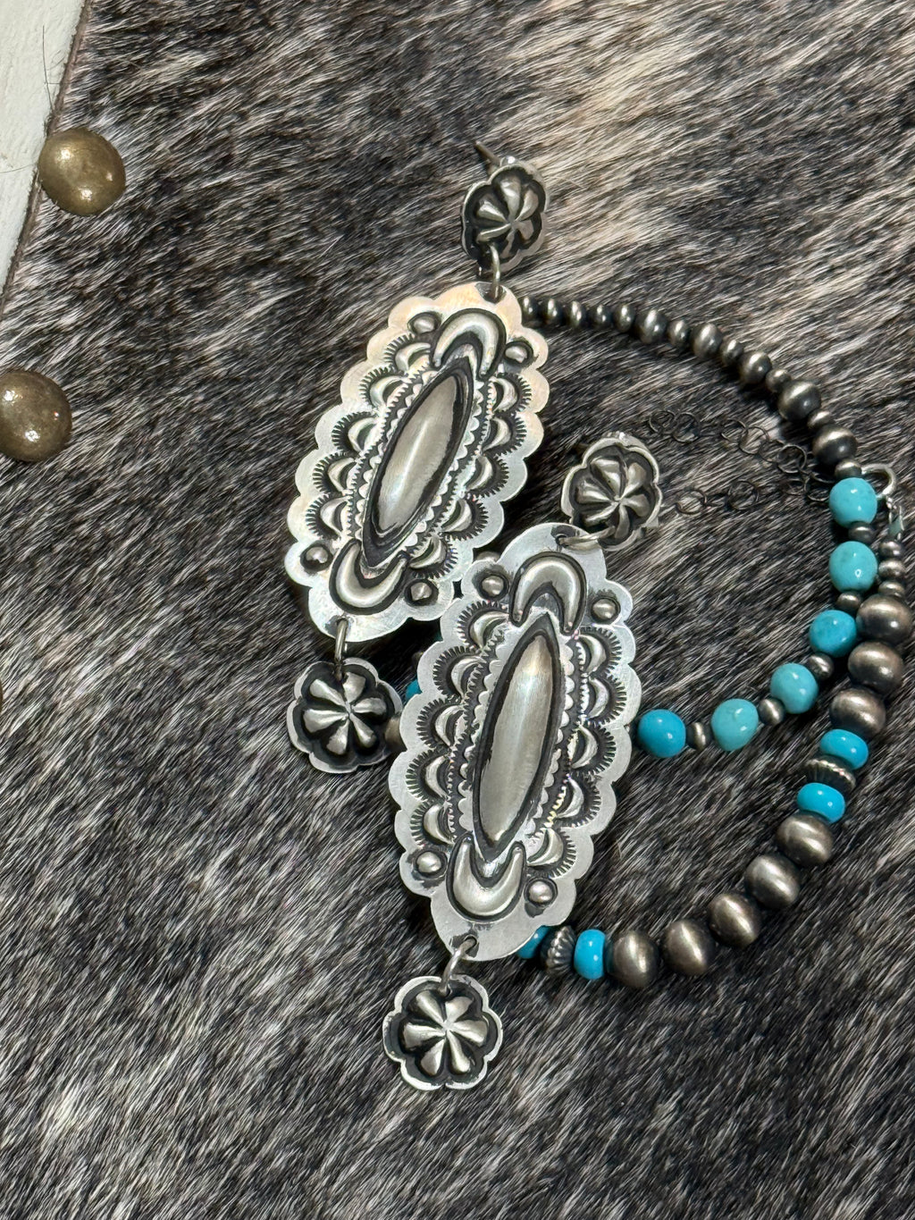 Native Leander/Lane Tahe earrings