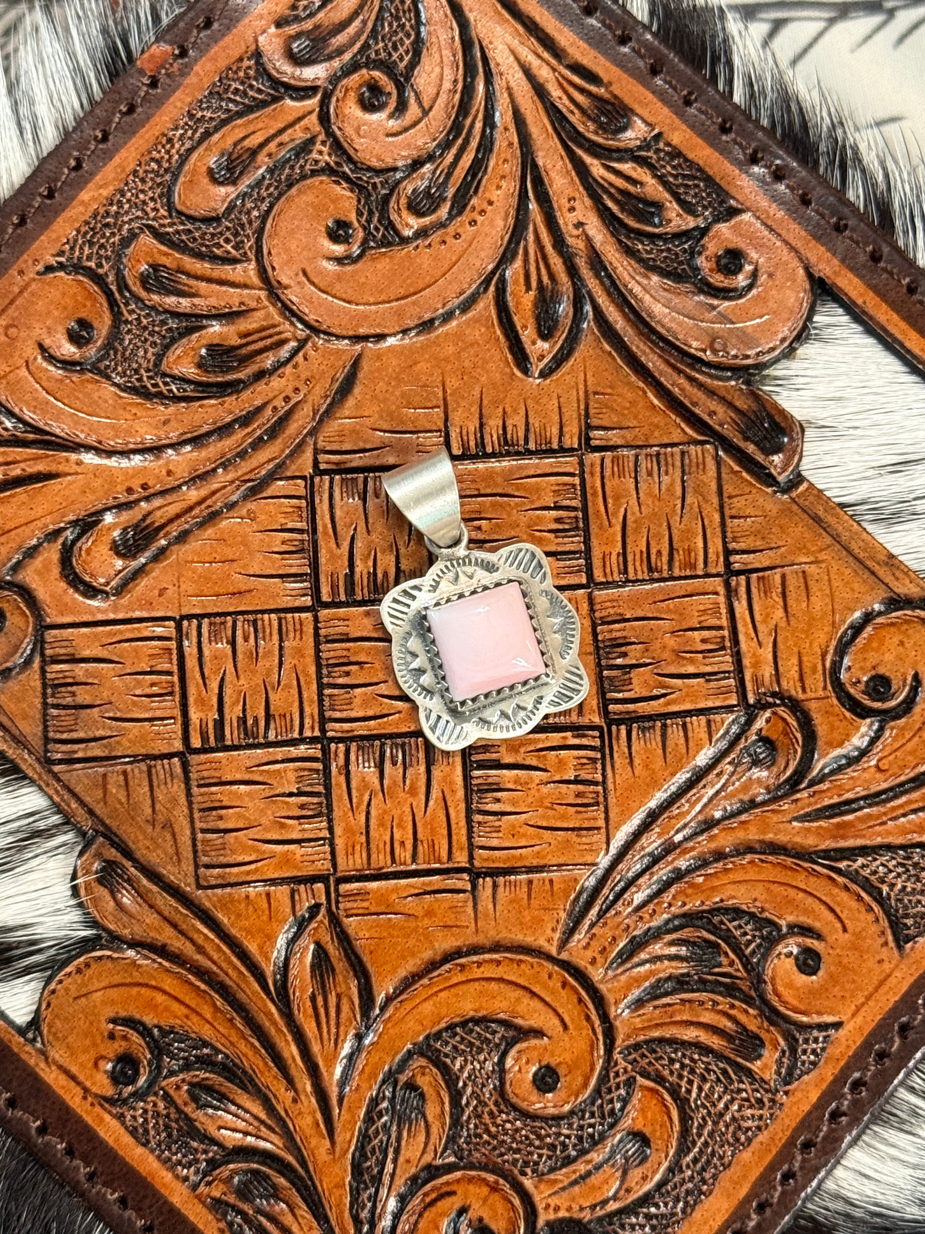 Pink conch pendant