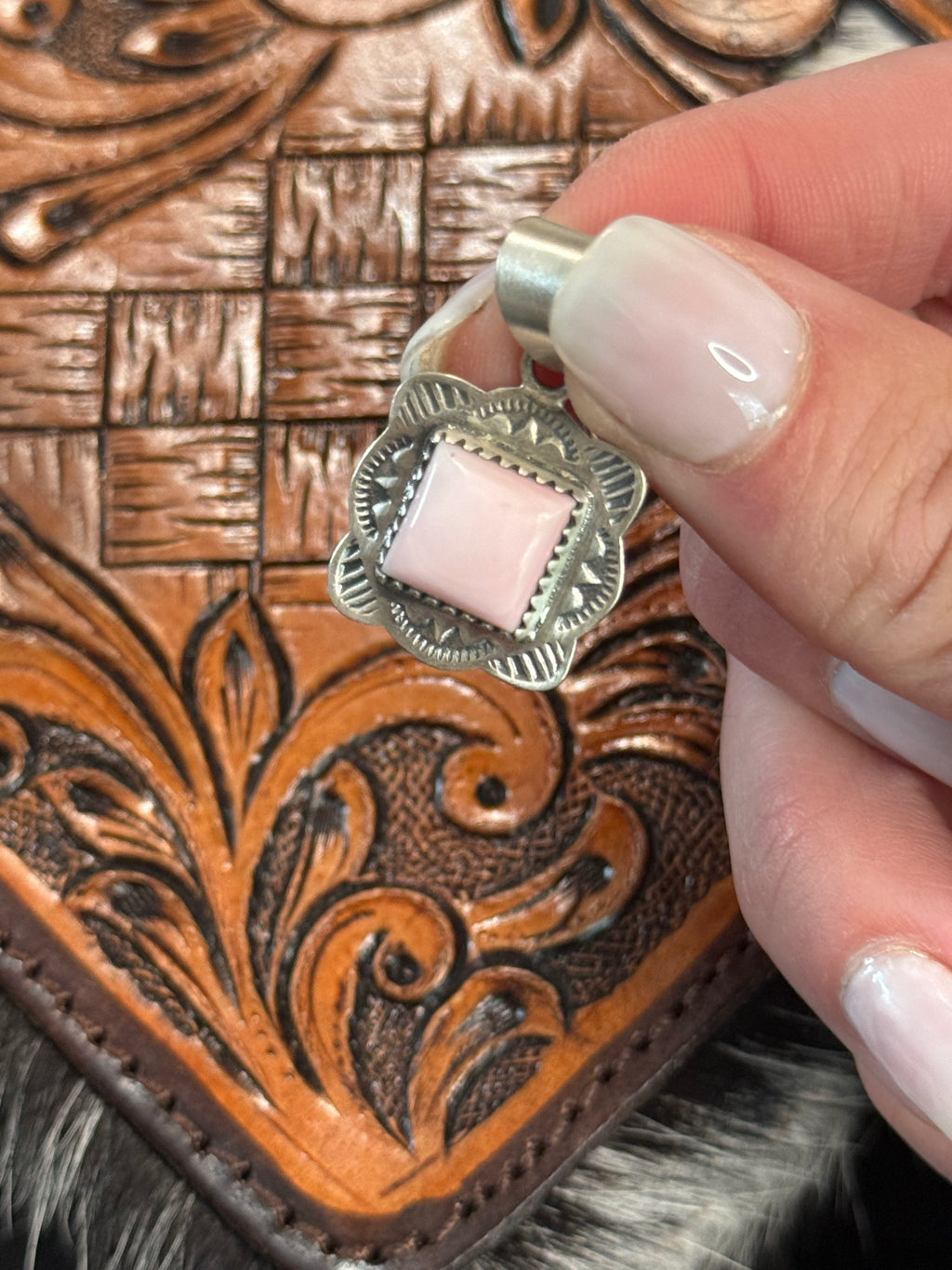 Pink conch pendant