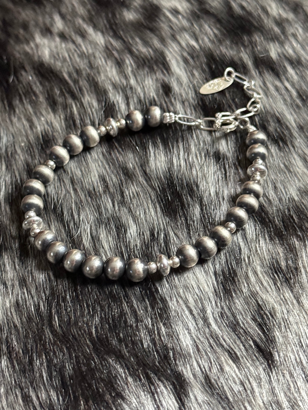 Navajo sterling silver pearl bracelet