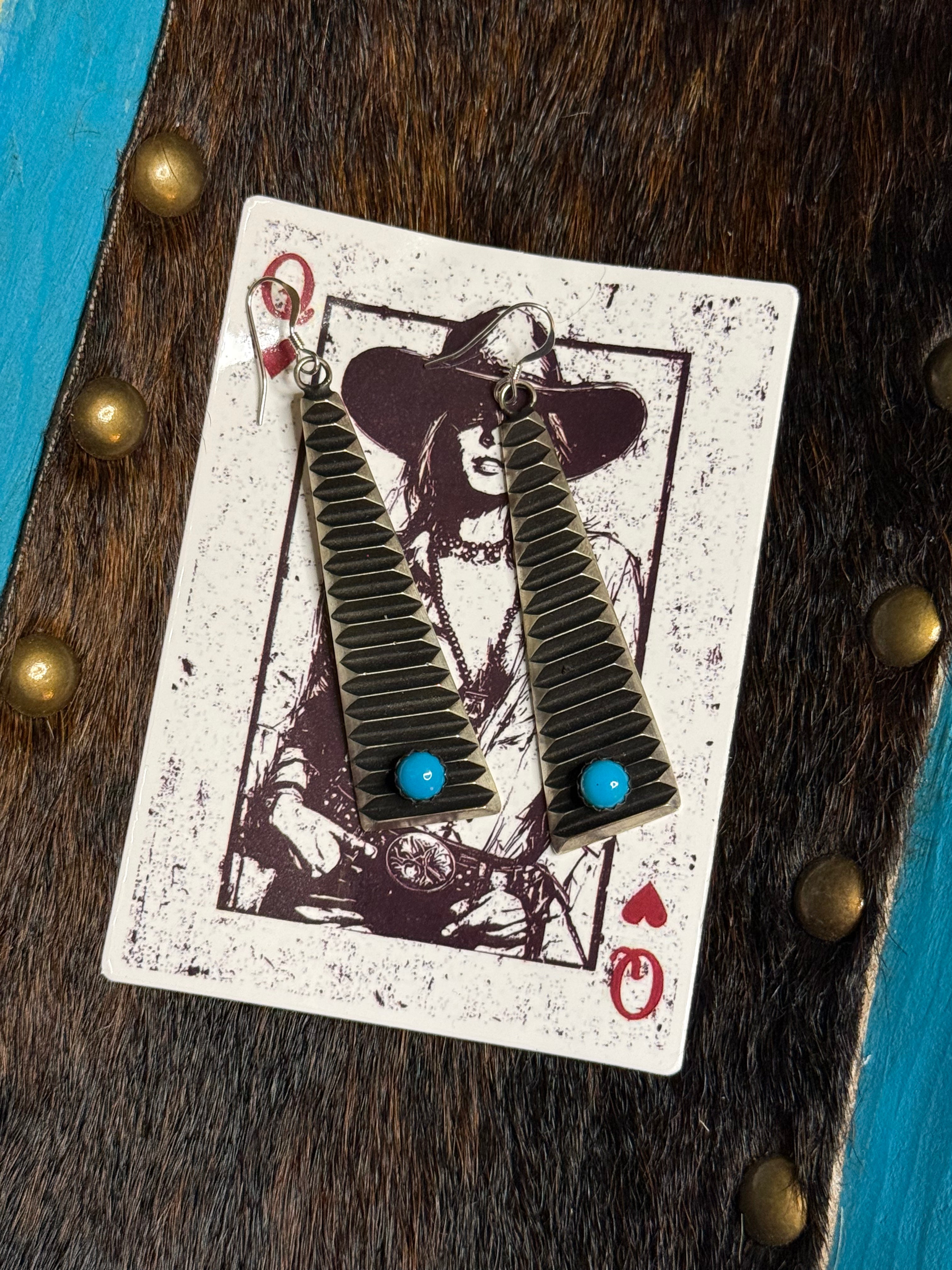 Tahe turquoise dangle earrings